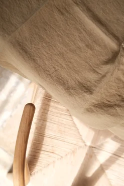 Dug • Hør • 140 x 250 cm • Curry • Varm Brun