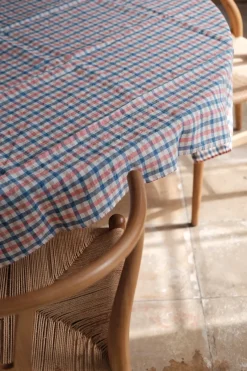 Dug • Hør • 140 x 250 cm • Koral blå Tern