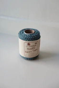 Gavebånd • Bakers Twine • 50m • Lilla & Grønblå