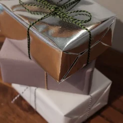 Gavepapir • Sølv • 3 meter • Sendes ikke