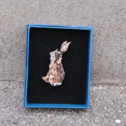 Håndbroderet Broche • Kanin