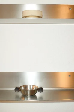 Hylde • Stål • Vægophængt • 120 cm