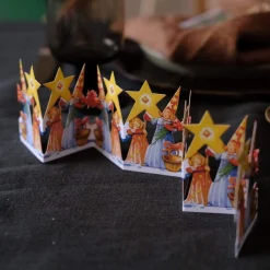 Julepynt • Papirguirlande • Luciabarn