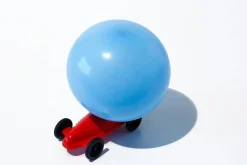 Legetøj • Ballonbil • Assorterede Farver