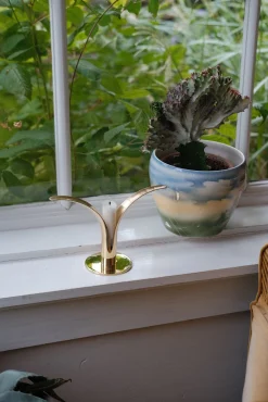 Lysestage • Lilje • Messing