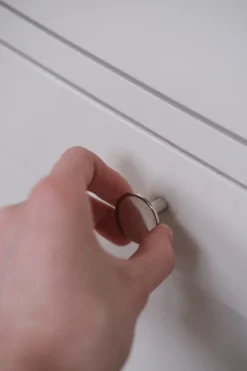 Møbelknap • Greb • Krom • Dyb 28 mm