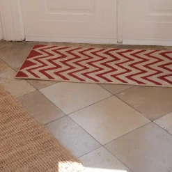 Måtte • Chevron • 46 x 120 cm • Rød