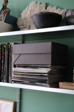 Opbevaringskasse • ELVO x DORA • Grå • A4 høj