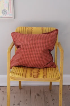 Pudevår • Hør • 50x50 • Rød Navy tern