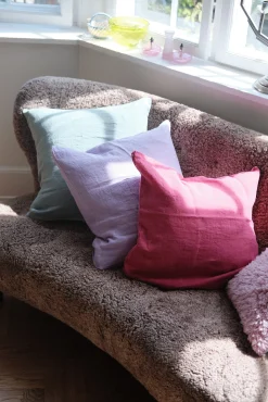 Pudevår • Hør • 50x50 • Rose Tyrien