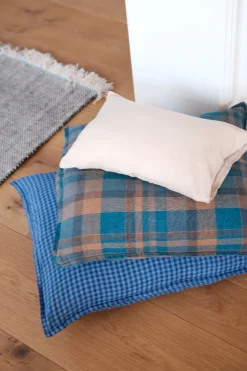 Pudevår • Hør • 50x70 cm • Blå & Sort tern