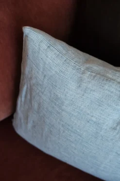 Pudevår • Hør • 30x40 cm • Blå strib