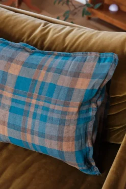 Pudevår • Hør • 50x70 cm • Tartan Bleu Paon