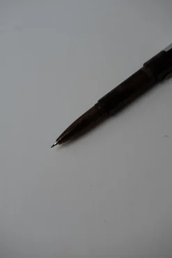 Stiftblyant • Med låg • Brun