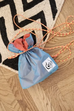 Taske • Med snor • Spilerdug • Assorteret