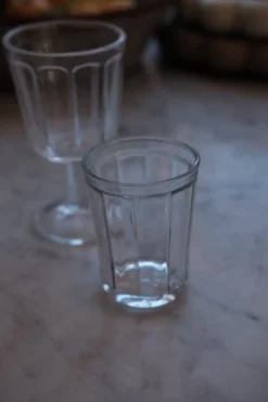 Vandglas • Kantet • Klar