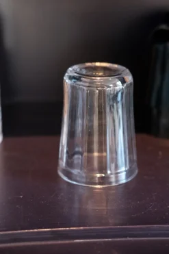 Vandglas • Kantet • Klar